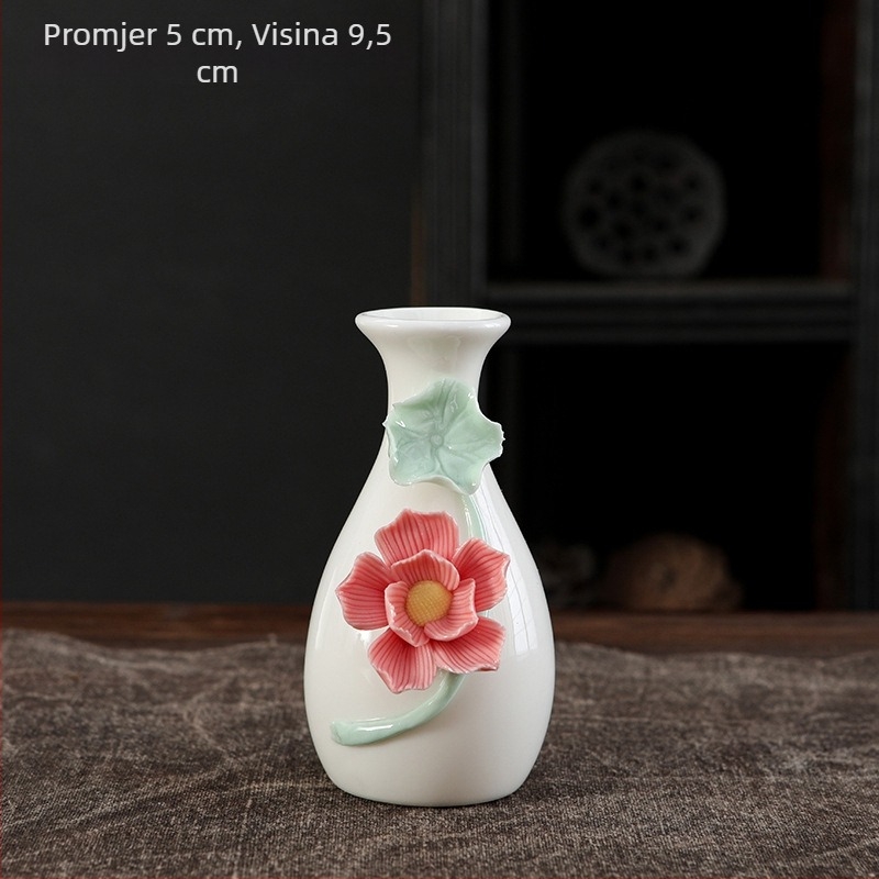Ručna porcelanska vaza s pinch-pot tehnikom