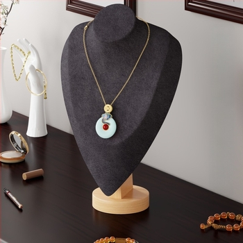 Držač za prikazivanje lančića na stolnoj površini — ploča za nakit, drvo bora + tkanina, modern stil, jednoslojni