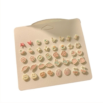 Naušnice Miyou – legura; obrada: kapanje ulja; stil: japanski i korejski; oblici: srce, cvijet, listovi, geometrijski