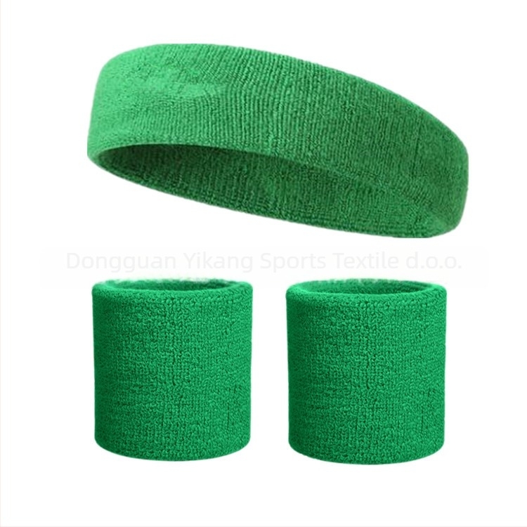 Set zaštite za glavu i zapešće — zaštitne komponente: glava, zapešće; materijal: pamučna nit; sport: nogomet; marka: Yi Neng