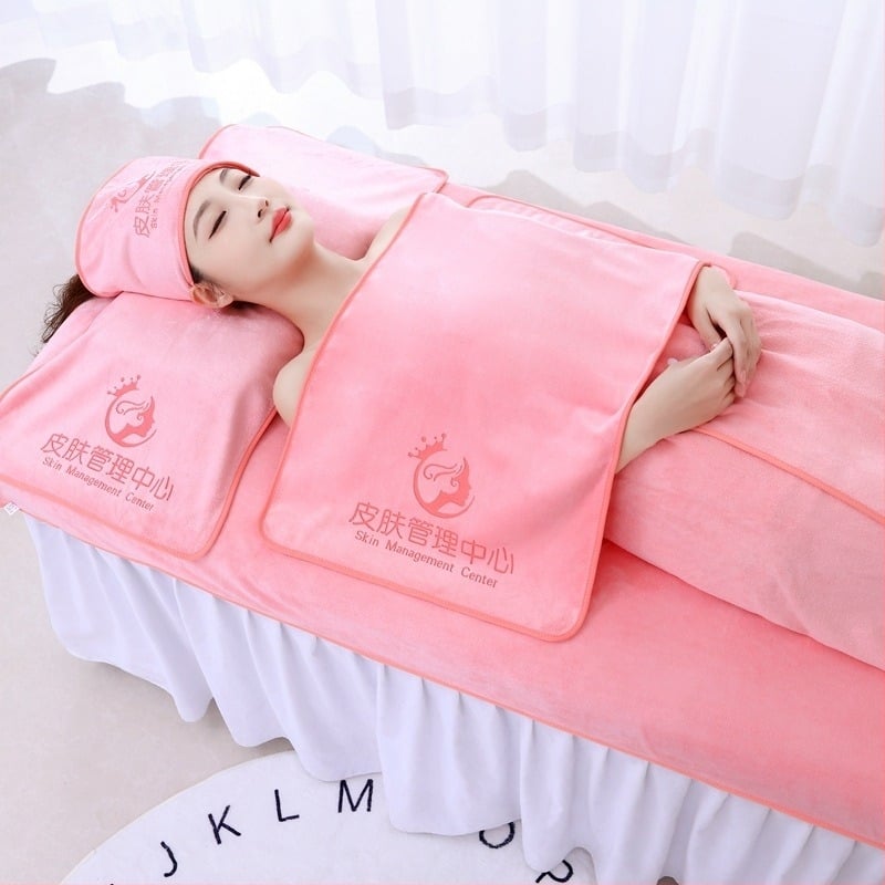 Set ručnika za kozmetički salon | mikrovlakno, fino vlakno; bez dlačica i puha; težina 301-350 g; NET verzija