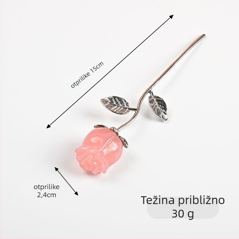 Kristalna ukras u obliku ruže – nerafinirani kamen, moderni minimalistički stil, prirodni kristal