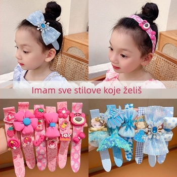 Dječja traka za kosu s karikaturnim dizajnom, ručno izrađena, s floralnim detaljima od tkanine i titanij kristalima, mogućnost prilagodbe