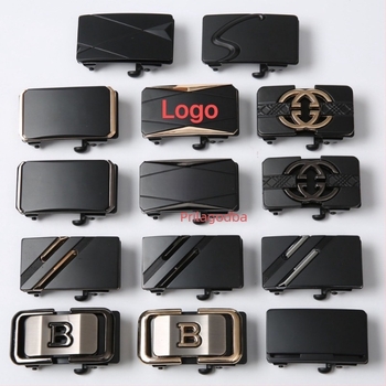 Muška automatska kopča za kaiš, legura, pravokutnog oblika, uzorak slova, prilagodljiva