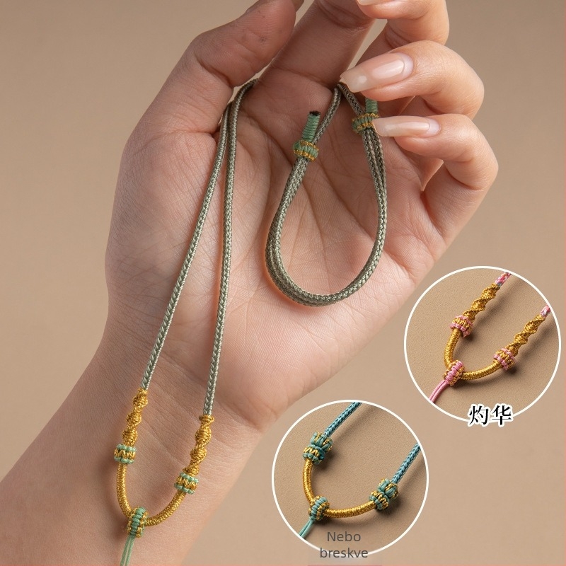 Ogrlica s privjeskom od užeta, ručno pletena, podesivi užet, Craftsman nakit, jesen 2024