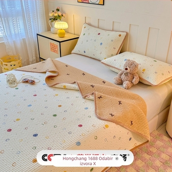 Hongchang Pamukobni prekrivač za krevet, jedan komad, dvostrani, velur mliječne boje s punjenjem, protuklizni, topli set za spavanje