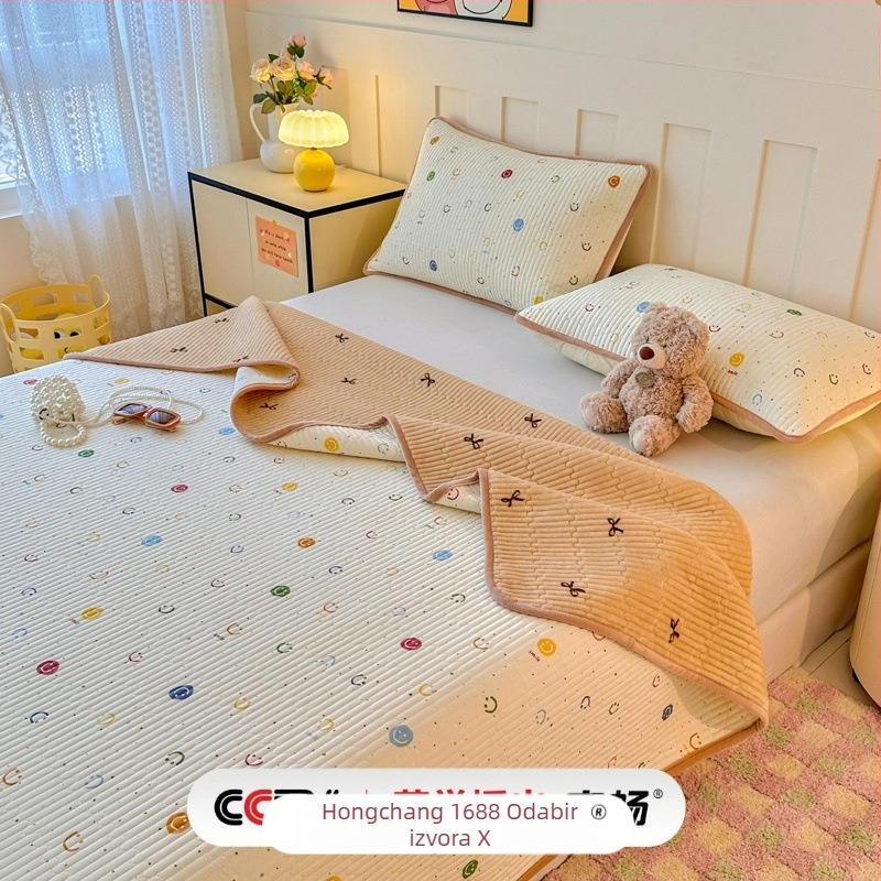 Hongchang Pamukobni prekrivač za krevet, jedan komad, dvostrani, velur mliječne boje s punjenjem, protuklizni, topli set za spavanje