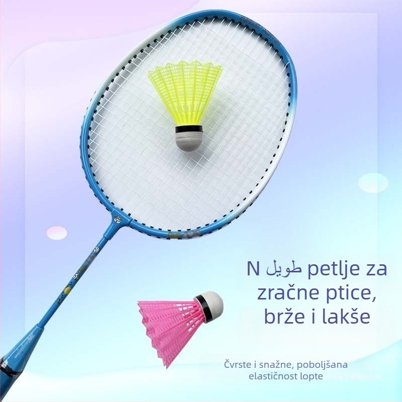 Dječja badminton raketa, karbonski okvir, vlaknaste žice, težina 95–100 g, umjerena tvrdoća