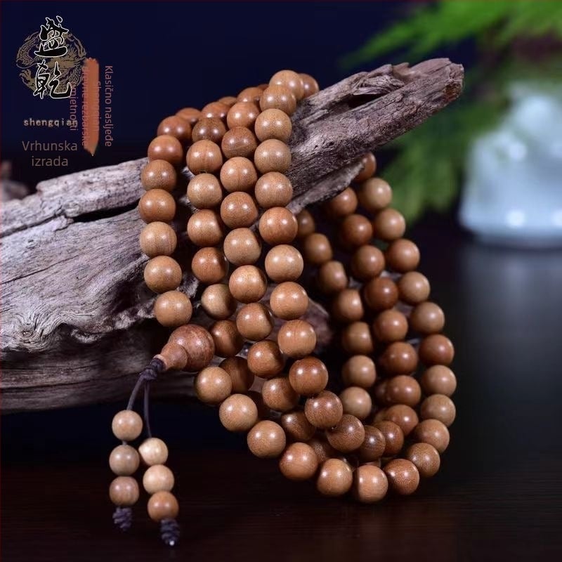 Narukvica od sandalovog drveta s gravurom, moderni minimalistički stil, proljeće 2025