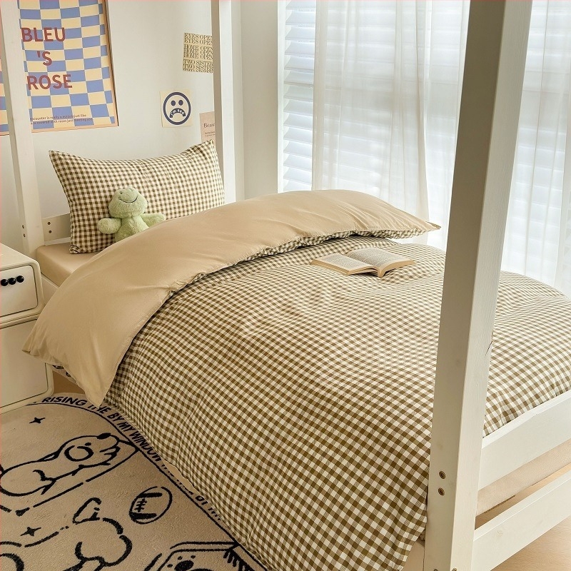 Komplet posteljine za studentski dom: tri dijela, otisak karikature, reaktivno bojanje, jednostavno tkanje, težina 1 kg