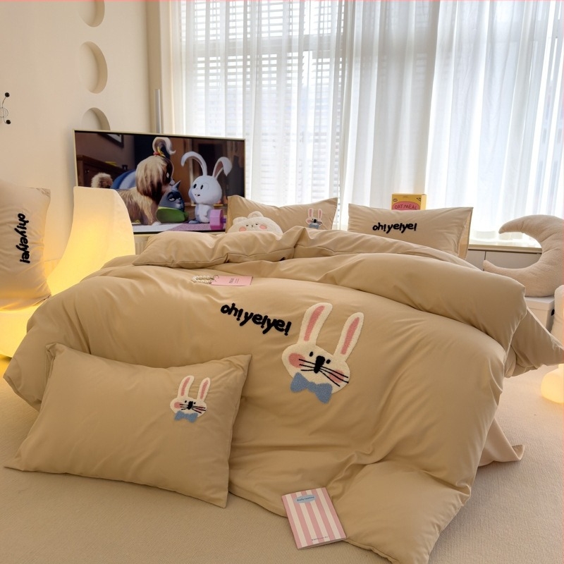 Četverodijelni set posteljine s navlakom za pokrivač, brušena tkanina, reaktivno bojanje, kemijska vlakna, težina ispod 500 g