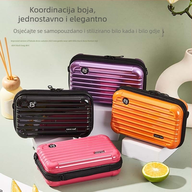 Kozmetička torbica s čvrstim kućištem od ABS+PC, vodootporna i periva, s džepom na zatvarač, kapacitet ispod 20 litara.