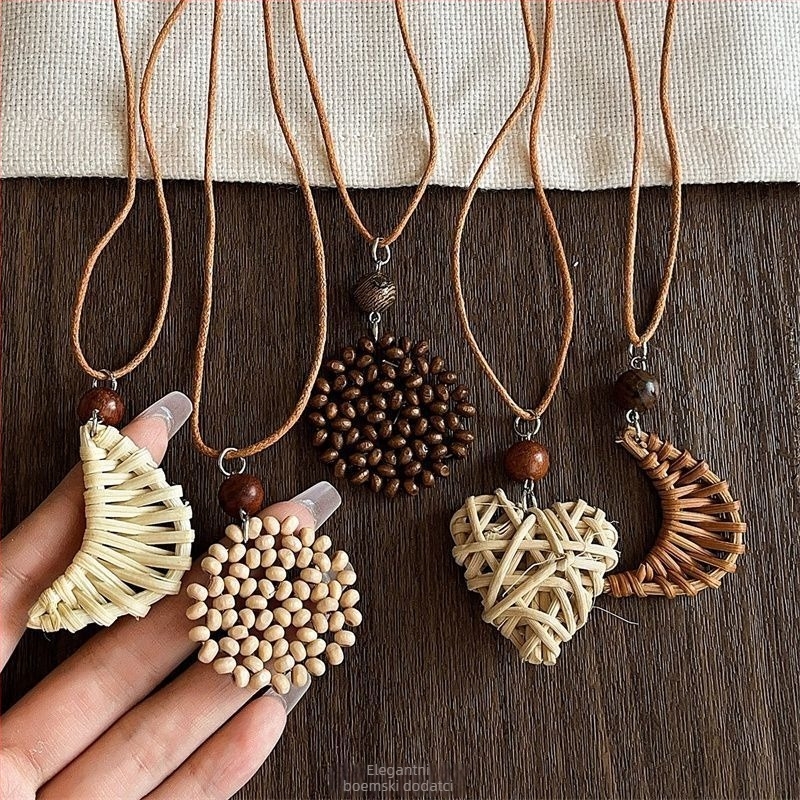 Duga ženska ogrlica s geometrijskim privjeskom, korejski stil, cinkova legura, proljeće 2025