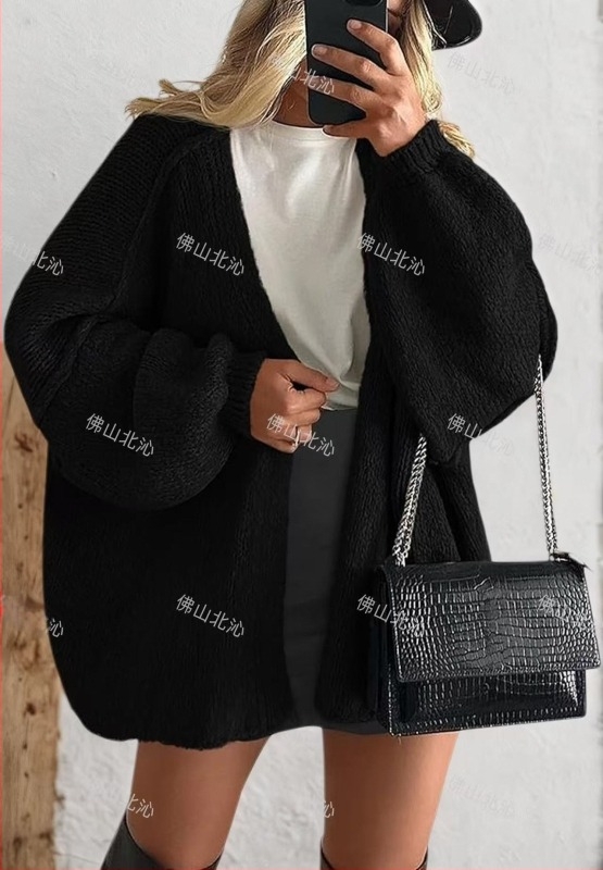 Cardigan od Phoenix velvet, pleteni, V-izrez, 90–95% akrila, yarn-dyed, dugi rukavi, srednja duljina, široka silueta, street style