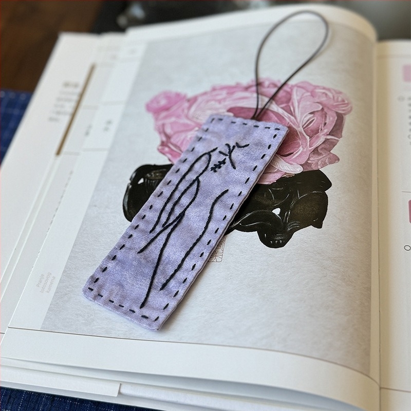 Set za krstasti bod za privjesak knjige s motivom cheongsam, za početnike, cvjetni uzorak, pamuk i lan