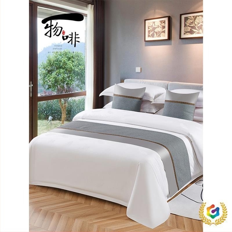 Hotelski dekorativni set posteljine — moderan minimalistički dizajn, jednobojni uzorak; Materijal: Drugi; Uzorak: Jednobojan; Stil: Drugi; Pozicioniranje stila: Hotel