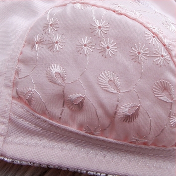 Bezdje grudnjaka u tradicionalnom stilu, cupa 3/4 plitko oblikovana, najlon materijal, fiksni dvostruki naramenice, stražnje dvostruko kopčanje