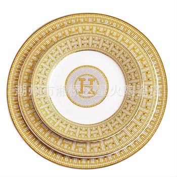 Porcelanski okrugli set posuđa – ručno oslikana površina, lagani luksuzni retro stil