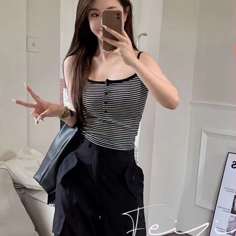 Pamučni top s tankim naramenicama, okrugli izrez, 90–95% pamuka, 181–200 g/m2, za sve sezone