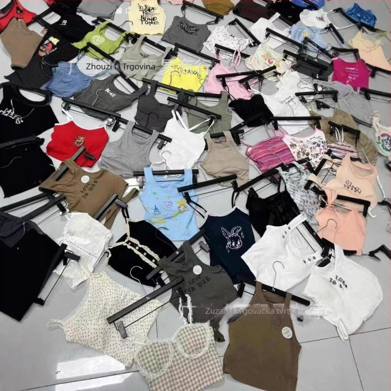 Slim-fit sling camisole s umetnutim grudnim jastučićima – kratka ljetna majica od pamuka s poliesterskom smjesom, ručno nacrtan uzorak, 70–80% pamuk