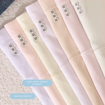 Ženske menstrualne gaćice sa srednjim strukom, mekani materijal, produženi preponasti dio, zaštita od curenja; glavni materijal: regenerirana celuloza 92%, podstava prepona 100% regenerirana celuloza