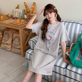 Pamučna noćna haljina, okrugli ovratnik, kratkih rukava, srednja duljina, prozračna