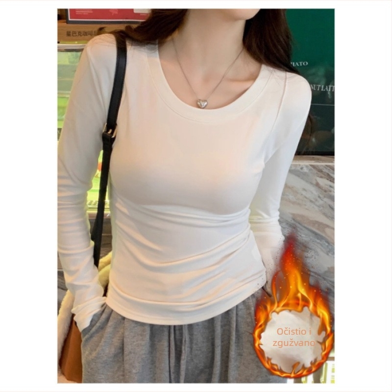 Pamukasta baza T majica s brušenom teksturom i fleece podstavom, slim fit, okrugli izrez, dugi rukav, normalna duljina