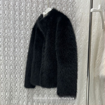 Ženska kožna jakna s lisicom krznom i integriranim umjetnim krznom, kratki kroj (Corduroy; glavni materijal: zec kožušina <30%; sekundarni materijal: Ostalo 50–70%)