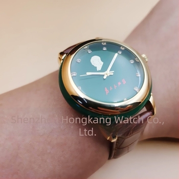 Satovi od Hetijanskog nefrita, Pearls kvarcni mehanizam, brojčanik 43 mm, vodootpornost 30 m, kožni remen