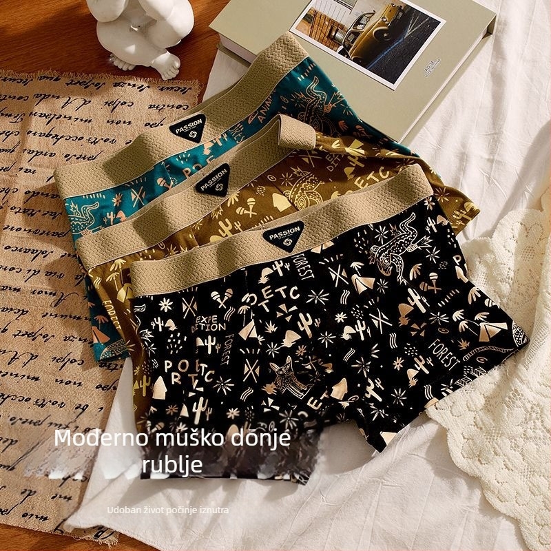Muške bokserice od pamuka – sportske, brzo suše, prozračne, antibakterijske; pamuk 90–95%; pleteni materijal; srednji pojas; jednobojne.
