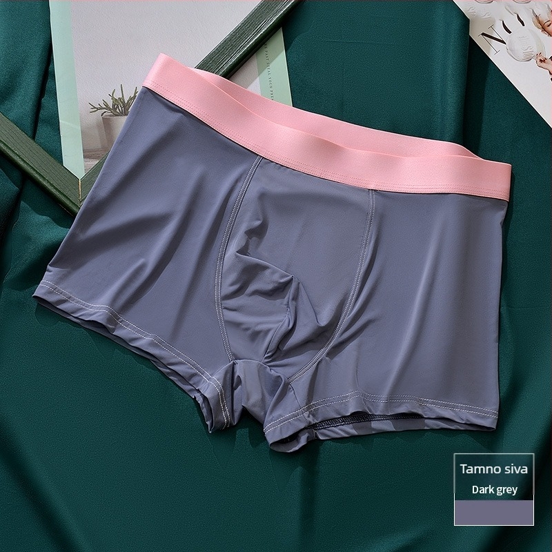 Muške gaćice od Ice Silk, srednja talija, prozračne, antibakterijske, brzo sušeće; glavna tkanina: najlons 80–90%, podstava prepona viskoza 50–70%