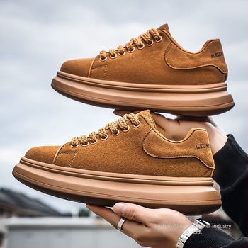 Muške casual tenisice u korejskom stilu, svakodnevne, s debelim đonom za povećanje visine, gornji dio od mikrovlaknaste kože, gumena potplat, zatvarač s rotirajućom kopčom, nizak potpetica 1–3 cm