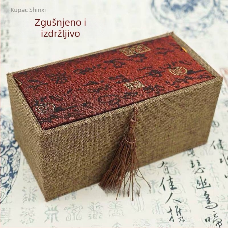 Kutija za nakit od netkanog materijala s izrezbarenim dizajnom i poklopcem od brokata