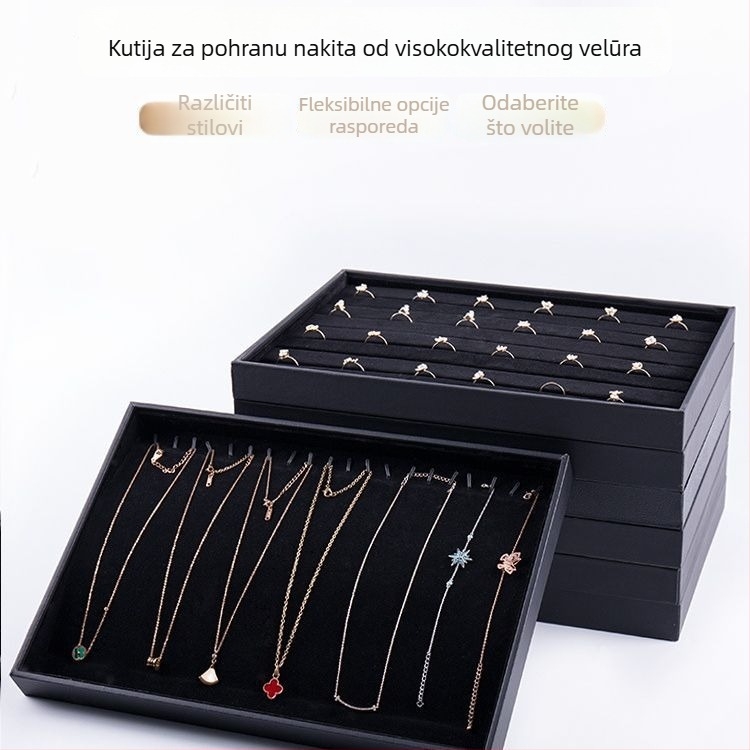 Pladanj za nakit – organizator za prstenje, ogrlice, narukvice i naušnice; površina od flanele, jednostavan stil, čvrsta konstrukcija