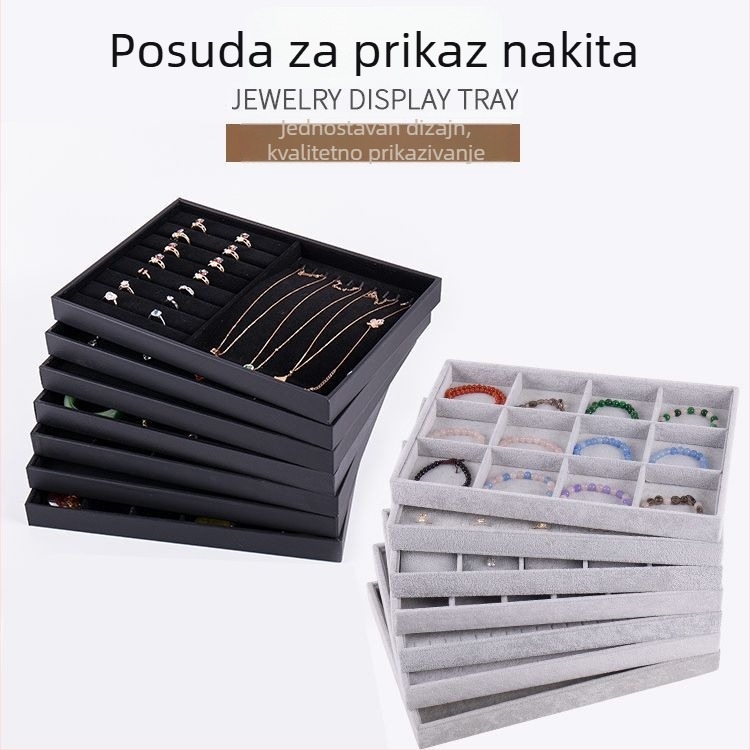 Pladanj za nakit – organizator za prstenje, ogrlice, narukvice i naušnice; površina od flanele, jednostavan stil, čvrsta konstrukcija
