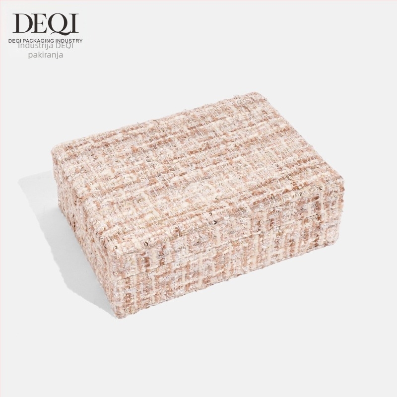 Premijumska platnena kutija za pohranu nakita za naušnice, prstene, ogrlice i narukvice — Materijal: tkanina; Namjena: pakiranje nakita; Vrsta pakiranja: kutija za pakiranje; Razina pakiranja: maloprodajno pakiranje; Kod proizvoda: 250429