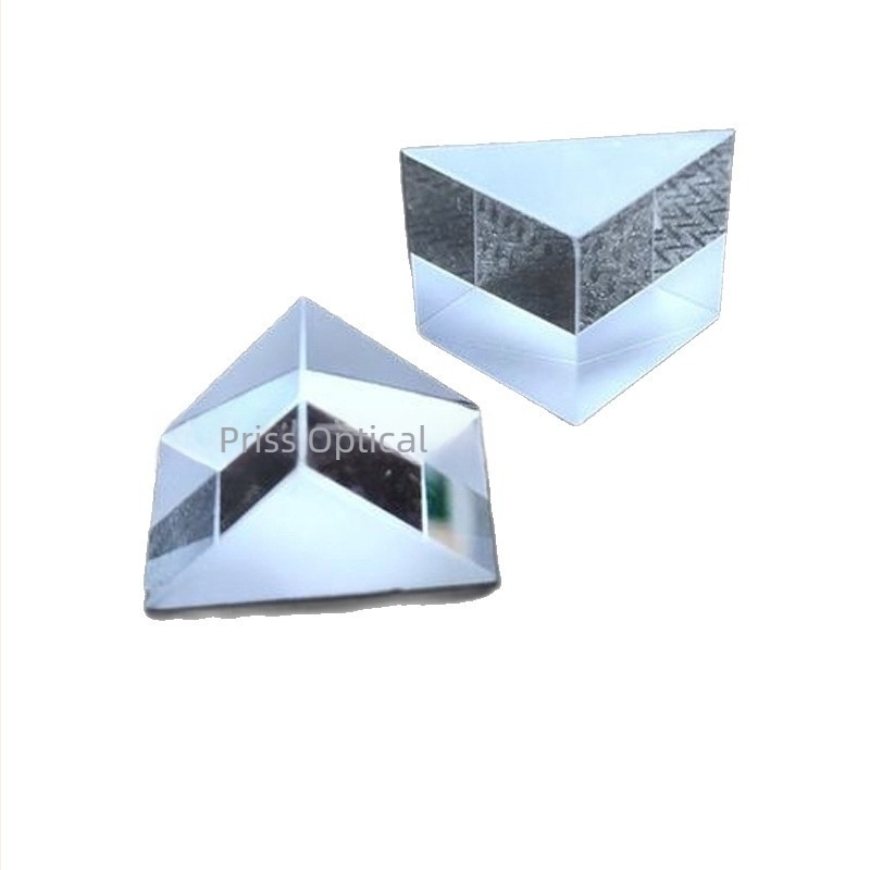 Set prizmi: trokutasta reflektirajuća prizma, izoscelna prizma, jednakostrana prizma, spektroskop s premazom i filtrom