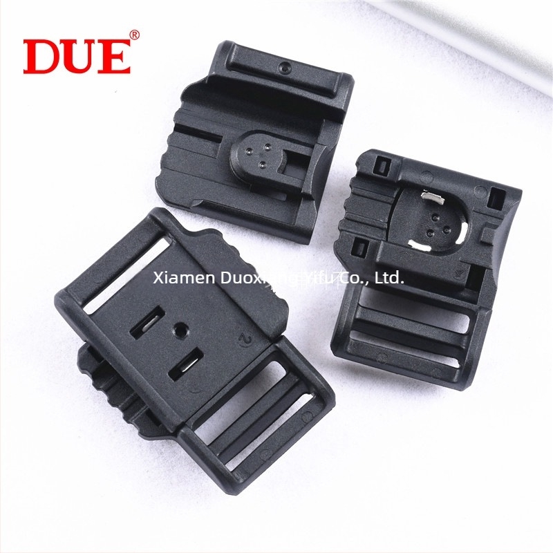 More than art DUE Plastična magnetska spona za kacige i ruksake - Proljeće 2024., dodaci za prtljagu