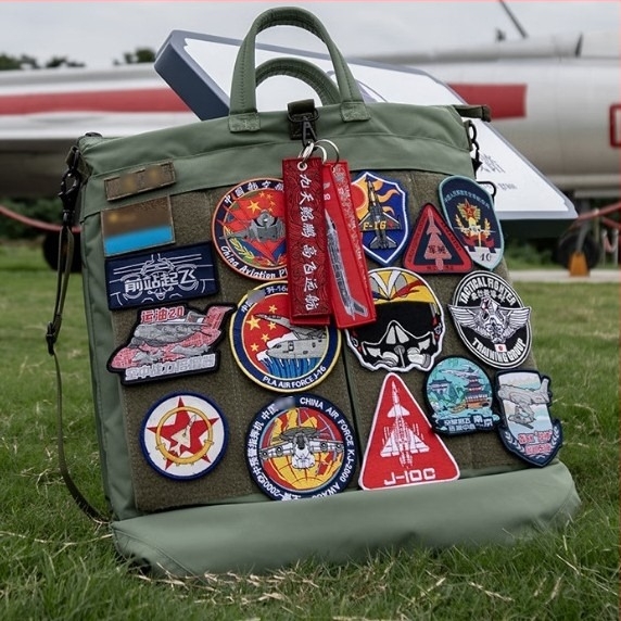 Crossbody ruksak za outdoor sportove, urbano minimalistička vojni entuzijast, materijal Oxford, podstava od najlona, proljeće 2025, šifra YH2408036