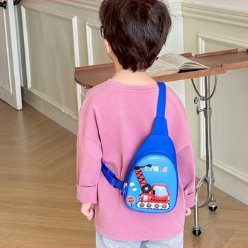 Dječja crossbody torba s 3D čvrstom kućištem – ultra lagana, najlonska podstava, sladak dječji stil, pogodna za vrtić