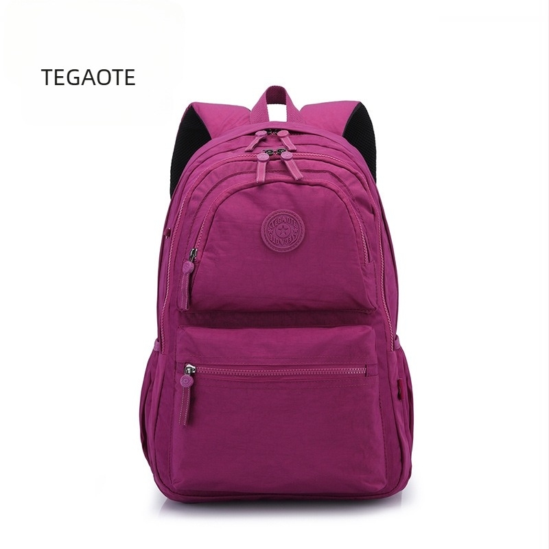 Višefunkcionalni lagani sportski ruksak za vanjske aktivnosti i školu – vodootporni najlon, kapacitet 20–35 L, prozračan i otporan na habanje, zakrivljeni ergonomski remени