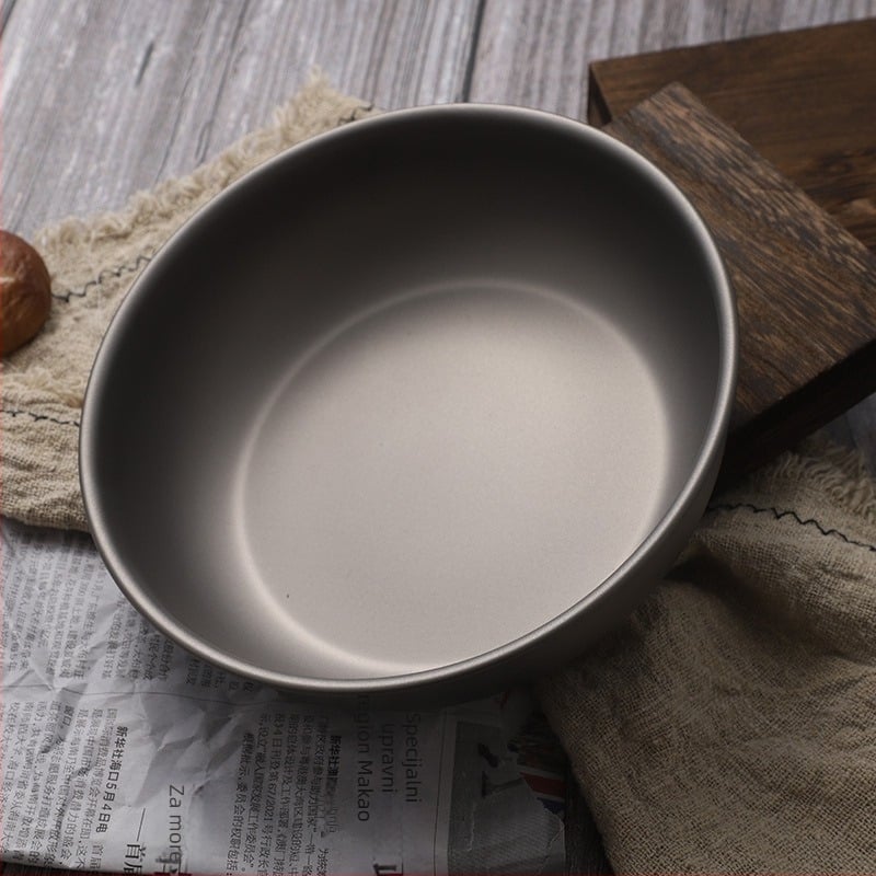 Tanjur od čistog titana – moderni minimalistički stil, mat površina, antibakterijski, mogućnost tiskanja logotipa