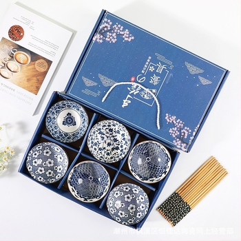 Set plavobijelih porculanskih zdjelica i štapića u japanskom stilu, darovni paket u kutiji