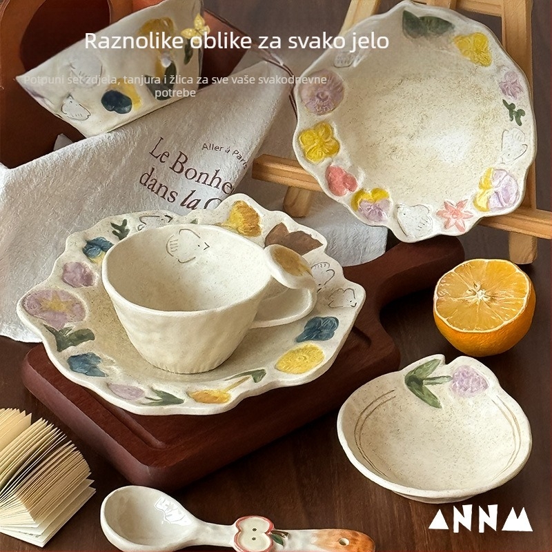 Set posuđa u poklon kutiji, ručno izrađeni keramički set tanjura (desertni tanjur, plod tanjur, večernji tanjur, zdjela za juhu i jogurt zdjela), cvjetni uzorak, keramički materijal, mikrovalna sigurnost, 5-dijelni set, retro stil