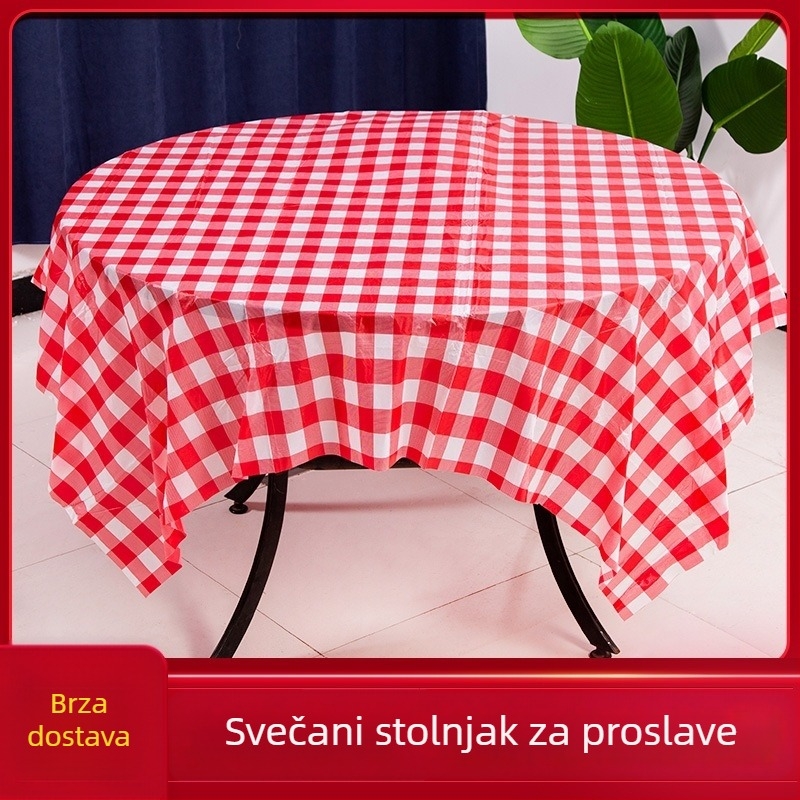 Crveni karirani jednokratni plastični stolnjak, debeli, vodootporan i otporan na masnoće.