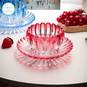 Staklena posuda s lotosom – nordijski minimalisticki stil, visokokvalitetni servis, cvjetni uzorak, ručno crtana površina, moguća prilagodba