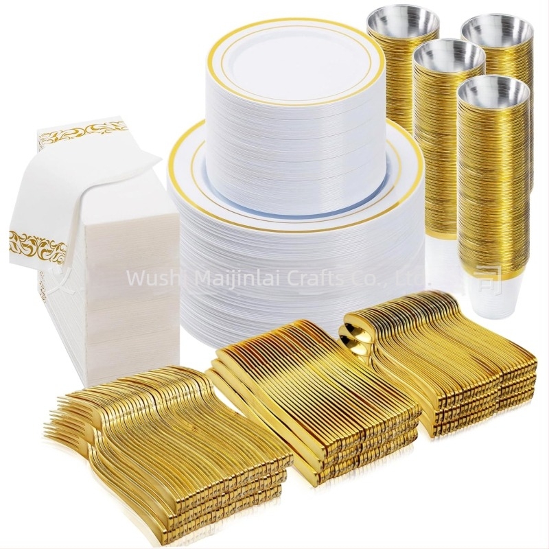 Jednokratni set posuđa od PS tvrdog plastika sa zlatnim rubom; uključuje tanjire za jelo, čaše za vino i pribor (nož, viljka, žlica); prilagodljiv logotip; pakiranje 25 komada; biološki razgradivo; porijeklo: Zhejiang pokrajina