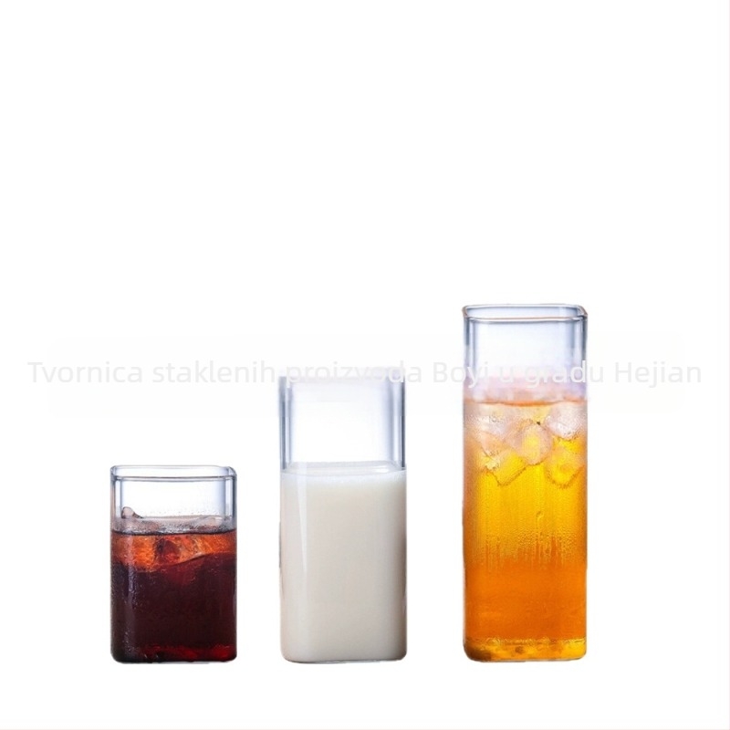 Staklena čaša od visokobosilikatnog stakla, cilindričnog oblika, jednodijelna, šestodjelni set, moderni minimalistički stil