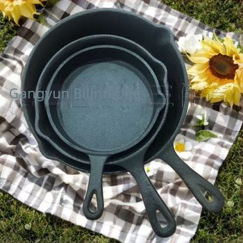 Kružna tava od lijevanog željeza, ne lijepi se, 1,9 kg, dubina 3,5–5 cm, kompatibilna s plinom i indukcijskom pločom, kućna upotreba