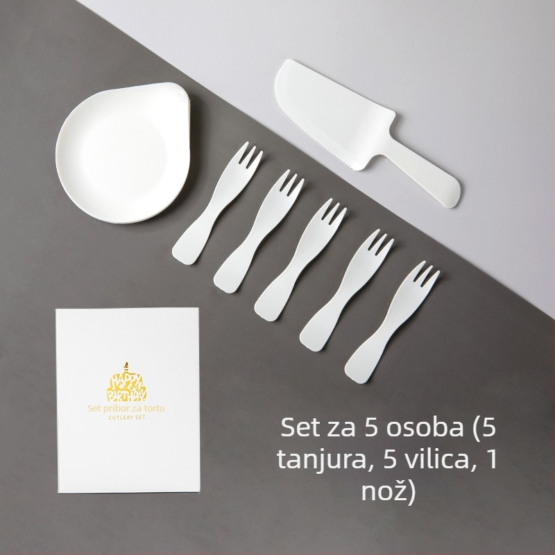 Jednokratni set stolnog posuđa za rođendansku tortu — plastični nož, vilica i tanjur s pladnjem za kapljice; veleprodajna pakiranja 320 kutija; rok trajanja 3 godine.
